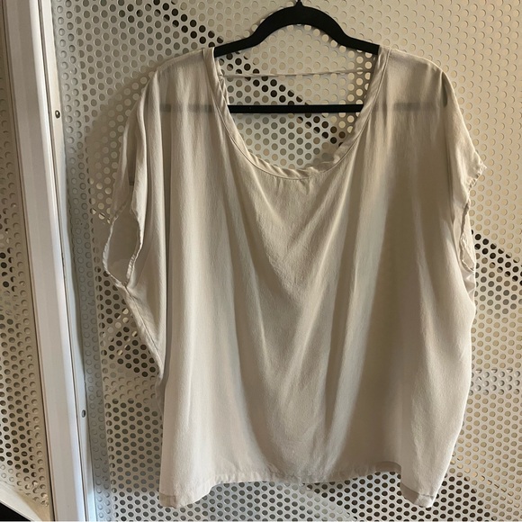 Chaser Dolman Sleeve Oversized Top Size Medium in Ivory Washed Silk - Picture 1 of 8